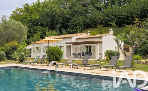 House in Châteauneuf-Grasse, Provence-Alpes-Côte d'Azur, France 1