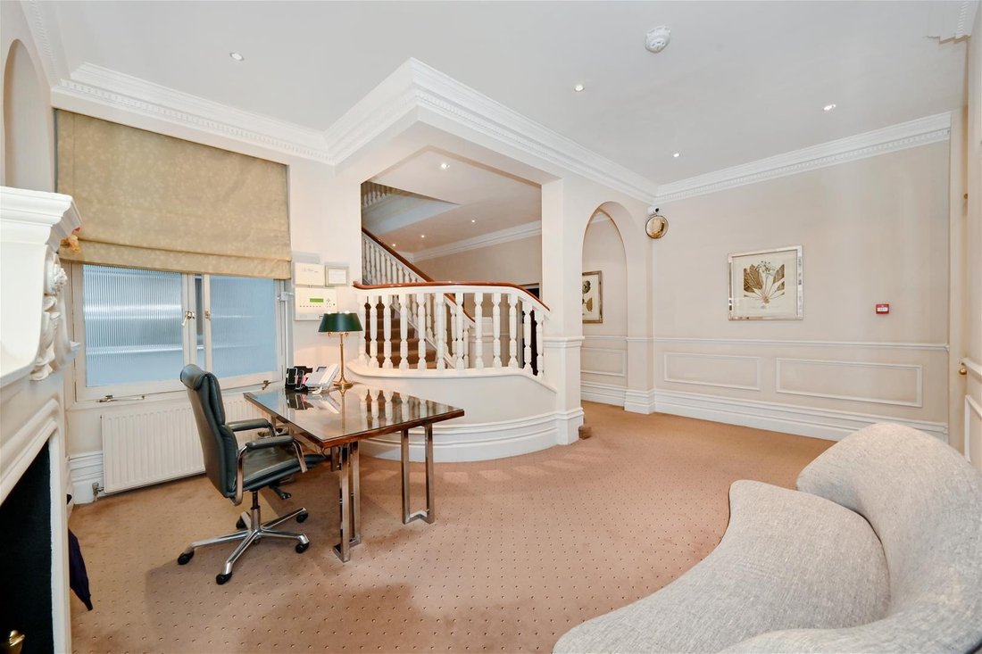 Apartment in Brompton, Kensington And Chelsea, England 3 - 16814525