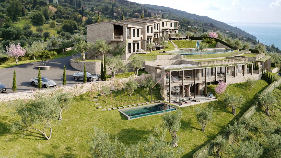 Penthouse in Torri del Benaco, Veneto, Italy 4 - 16816382