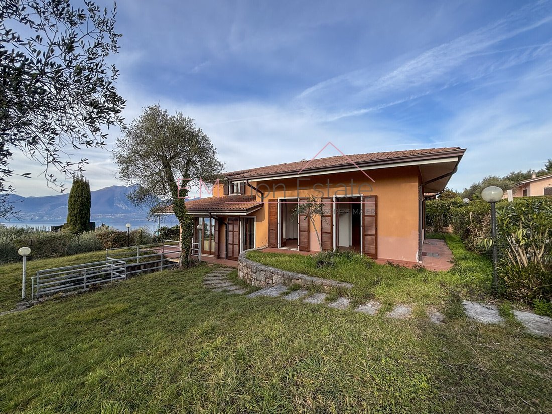 House in Torri del Benaco, Veneto, Italy 2 - 16816339