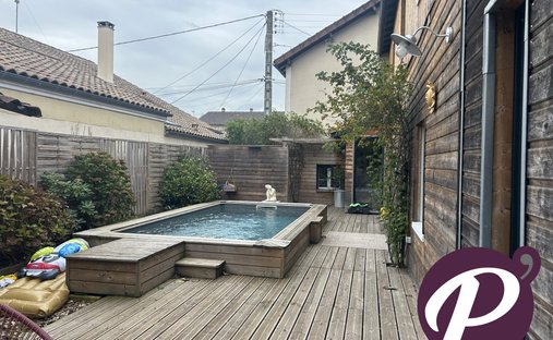 16th C Castle With Outbuildings, Perfectly Renovated