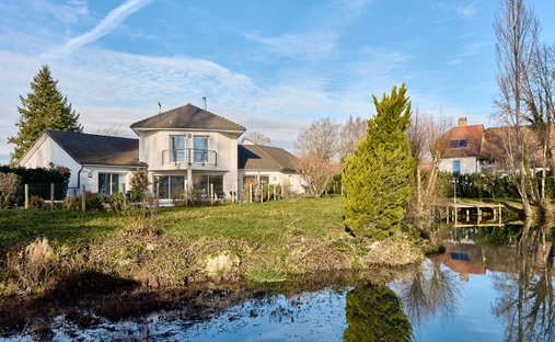 Castle for Sale in Vesoul, Bourgogne-Franche-Comté, France - 5