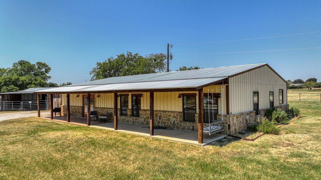 House in Weatherford, Texas, United States 5 - 16817113