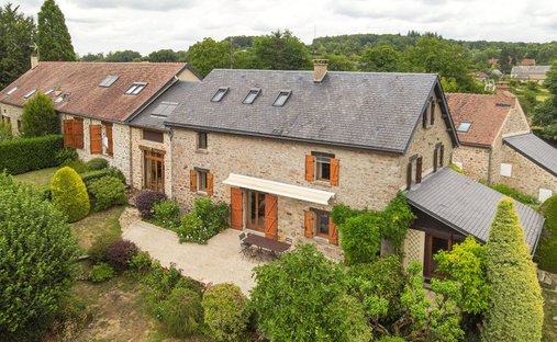 Château Avallon 1500.0 Sqm 25 Bedrooms - 5