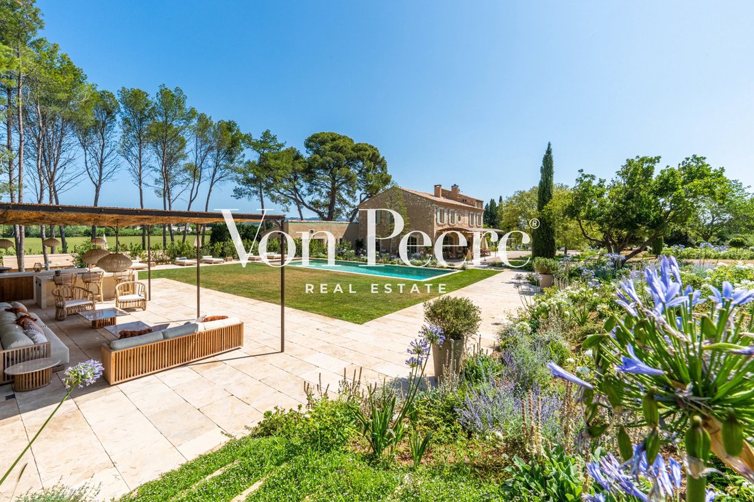 House in Saint-Rémy-de-Provence, Provence-Alpes-Côte d'Azur, France 2 - 13578380