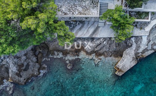 House in Sumartin, Split-Dalmatia County, Croatia 1