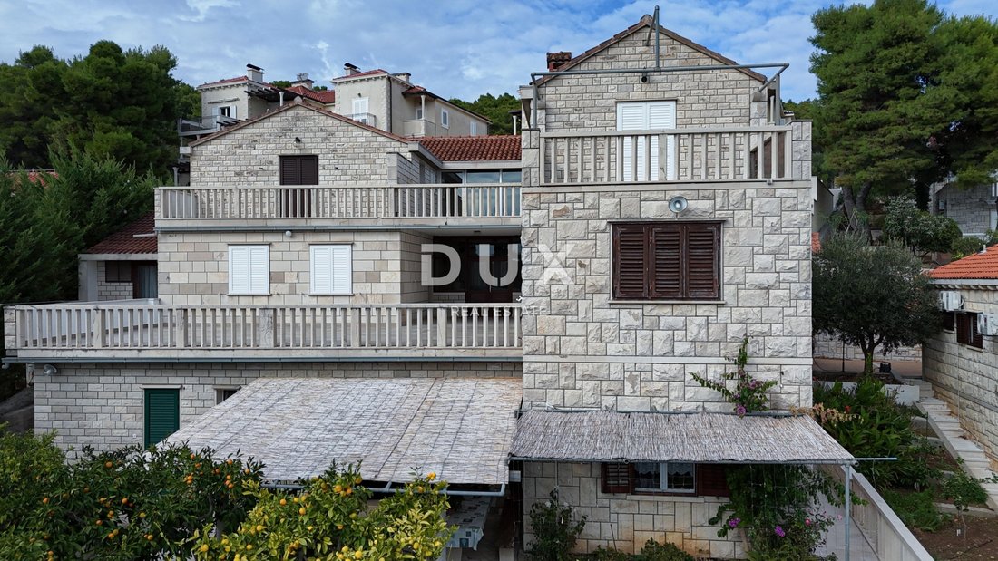 House in Sumartin, Split-Dalmatia County, Croatia 1 - 16817217