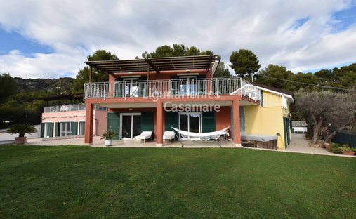 Villa a Collina Ponente, Alassio, Liguria 1