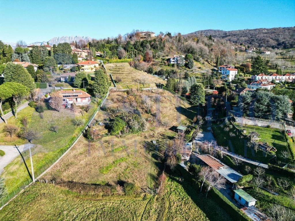 Land in Oggiono, Lombardy, Italy 2 - 15412303