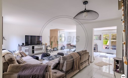 Manor For Sale, 12 Rooms Triel Sur Seine 78510