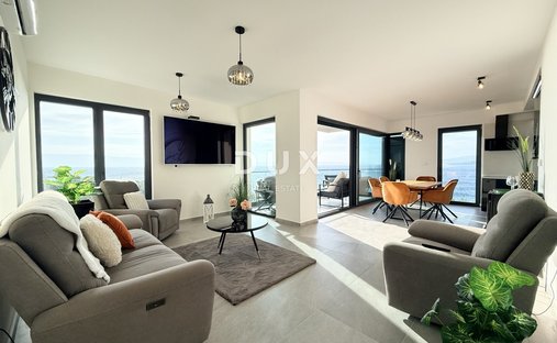 Apartment in Grad Novi Vinodolski, Primorje-Gorski Kotar County, Croatia 1