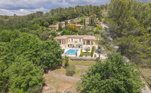Chateau In Provence With Guest House And 13 Ha Land