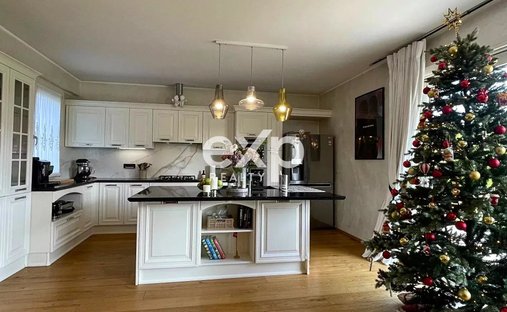 Castle for Sale in Venice, Veneto, Italy