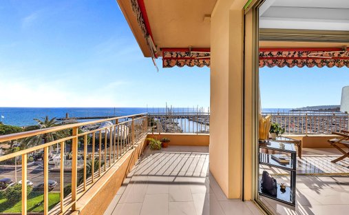 Wohnung in Menton, Provence-Alpes-Côte d'Azur, Frankreich 1