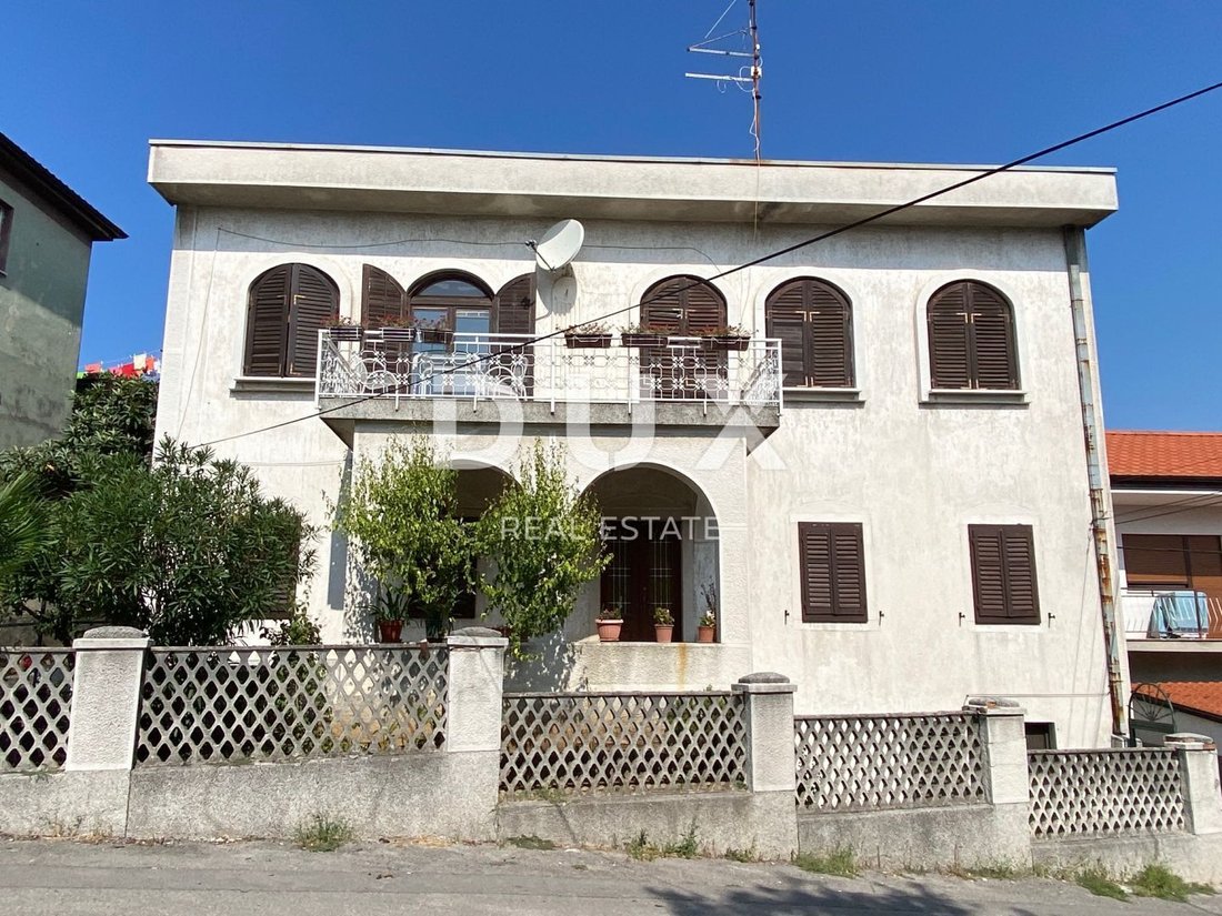 House in Mjesni odbor Banderovo, Grad Rijeka, Primorje-Gorski Kotar County 1 - 16817413