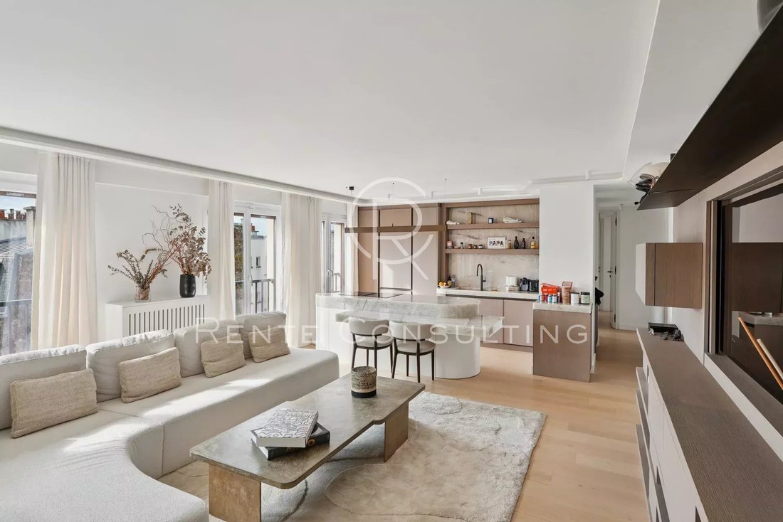 Apartment in Gros Caillou, Paris 7e Arrondissement, Paris 3 - 16818251