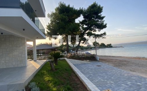 House in Unseen, Zadar County, Croatia 1