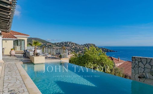House in Théoule-sur-Mer, Provence-Alpes-Côte d'Azur, France 1
