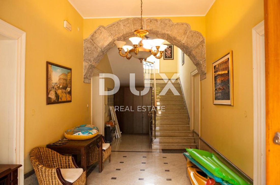 House in Grad Opatija, Primorje-Gorski Kotar County, Croatia 2 - 16817631