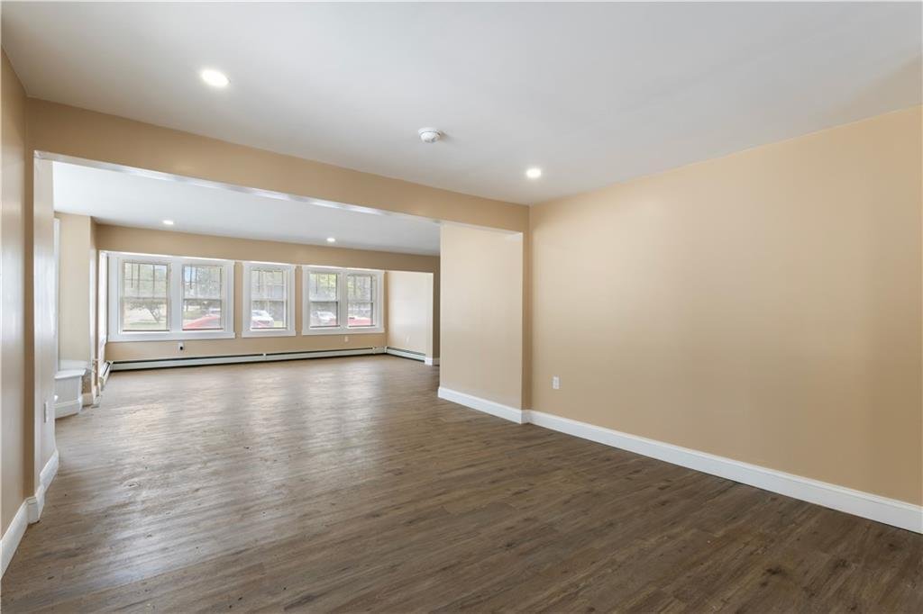 House in Warwick, Rhode Island, United States 5 - 16815492