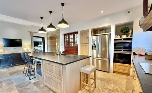 A Listed Property Overlooking The Pyrenees And The Aude Valley