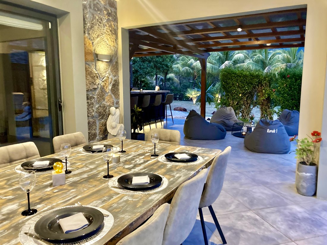 Villa in Grande Riviere Noire, Rivière Noire District, Mauritius 3 - 16815489