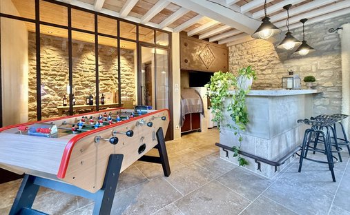 A Listed Property Overlooking The Pyrenees And The Aude Valley