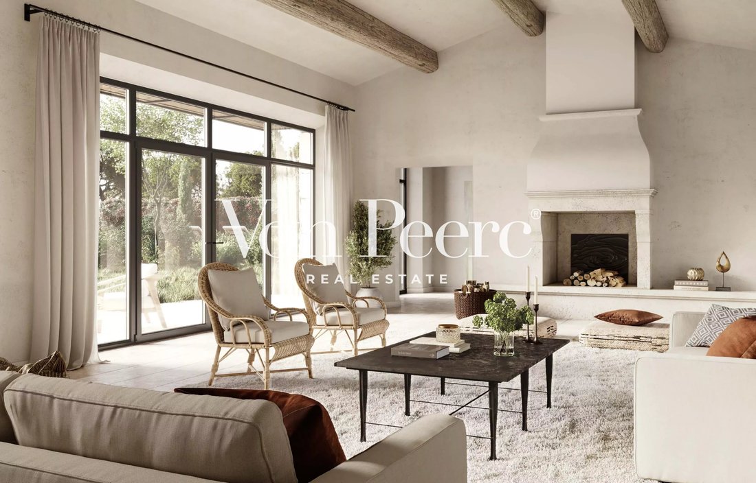 Country House in Eygalières, Provence-Alpes-Côte d'Azur, France 3 - 13117427