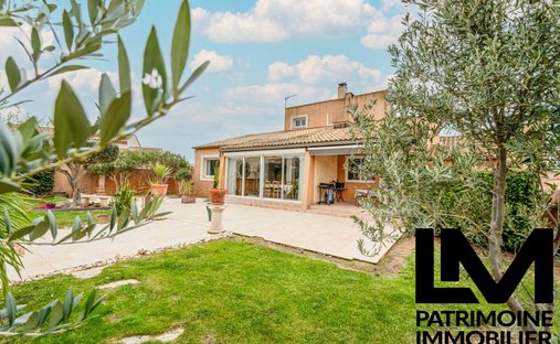 House in Ouest, Bessan, France 1