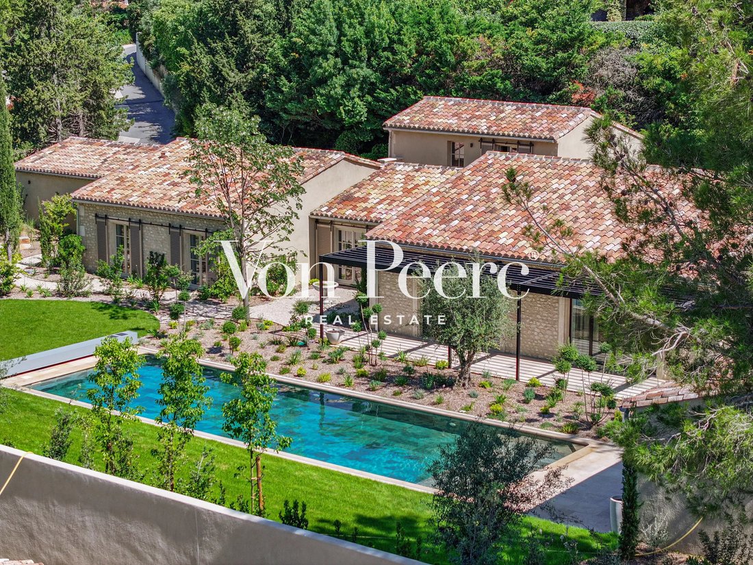 House in Maussane-les-Alpilles, Provence-Alpes-Côte d'Azur, France 1 - 14303290