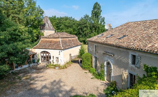 Villeréal, Nouvelle-Aquitaine, France 1