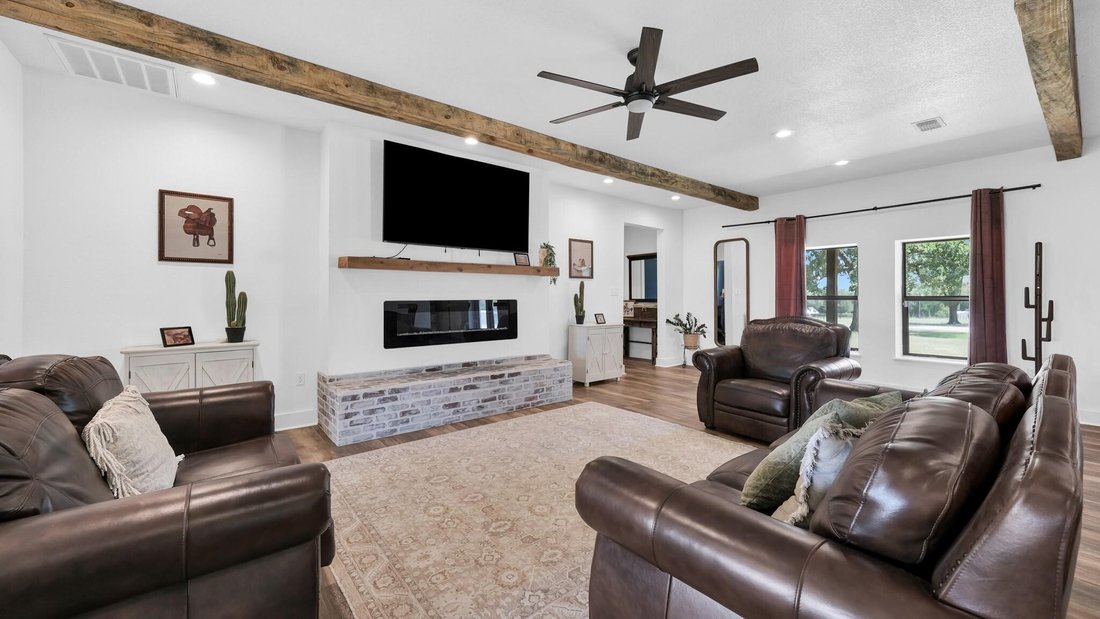 House in Weatherford, Texas, United States 4 - 16817113