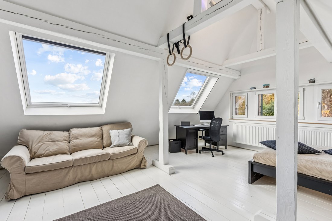 House in La Tène, Neuchâtel, Switzerland 5 - 16815738