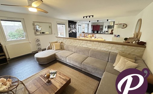 16th C Castle With Outbuildings, Perfectly Renovated