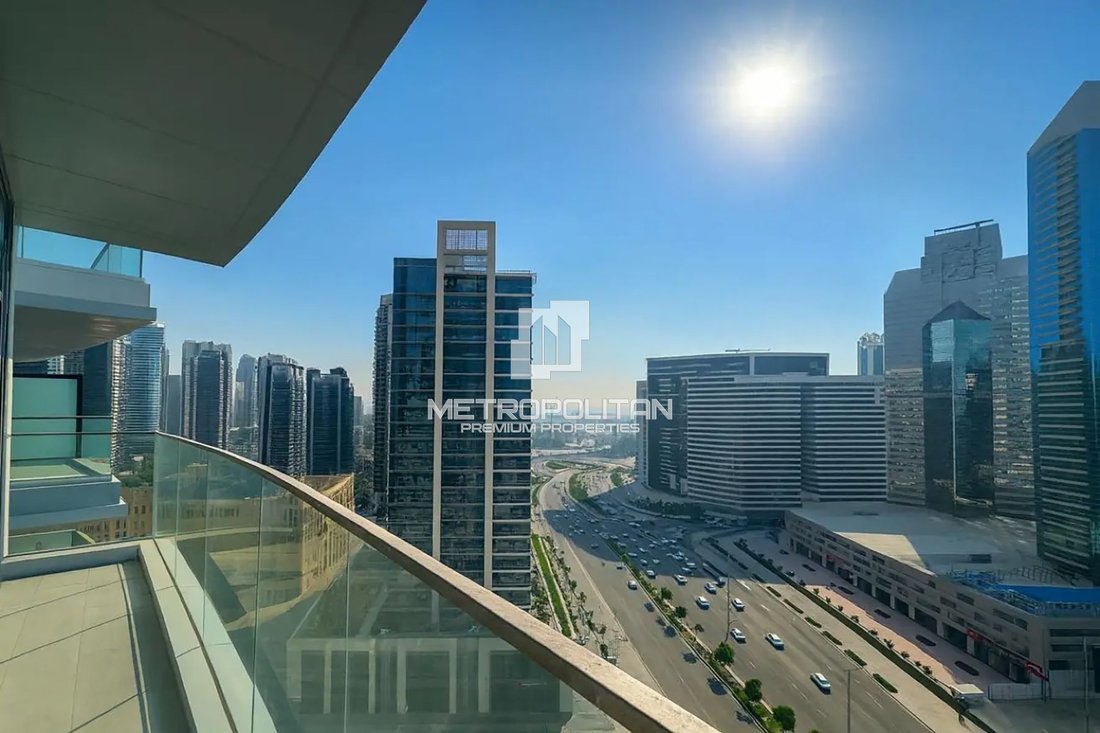 Apartment in Downtown Dubai, Dubai, United Arab Emirates 1 - 16815512
