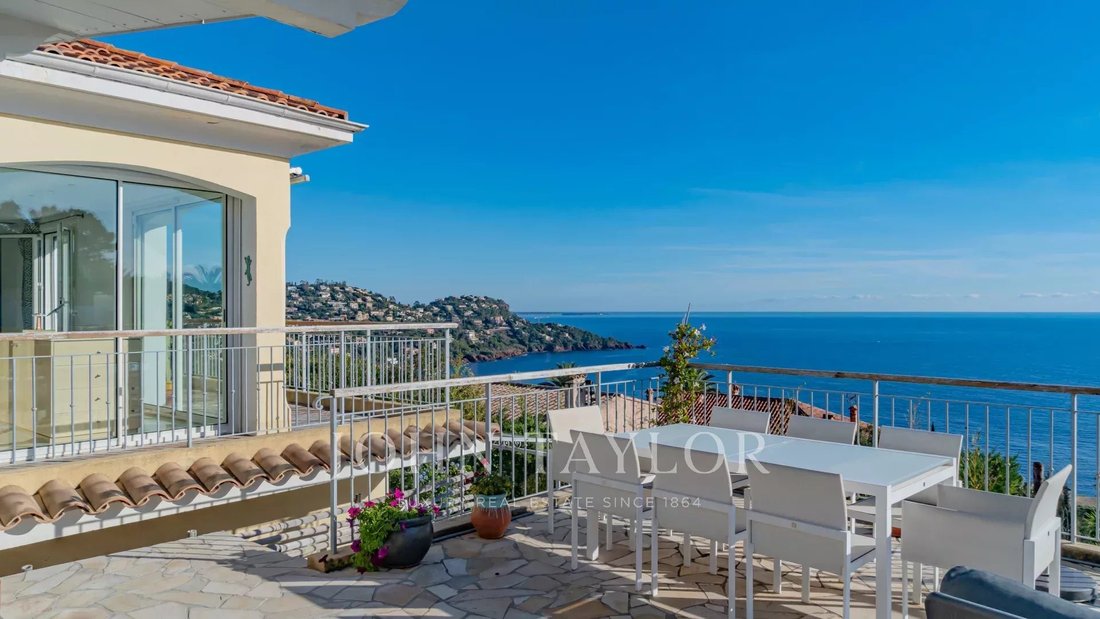 House in Théoule-sur-Mer, Provence-Alpes-Côte d'Azur, France 5 - 16815194
