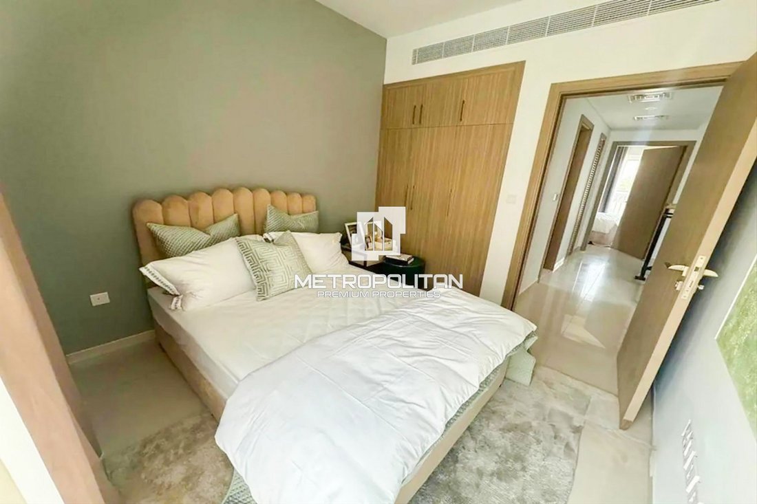 Townhouse in Damac Hills 2, Dubai, United Arab Emirates 4 - 16810952