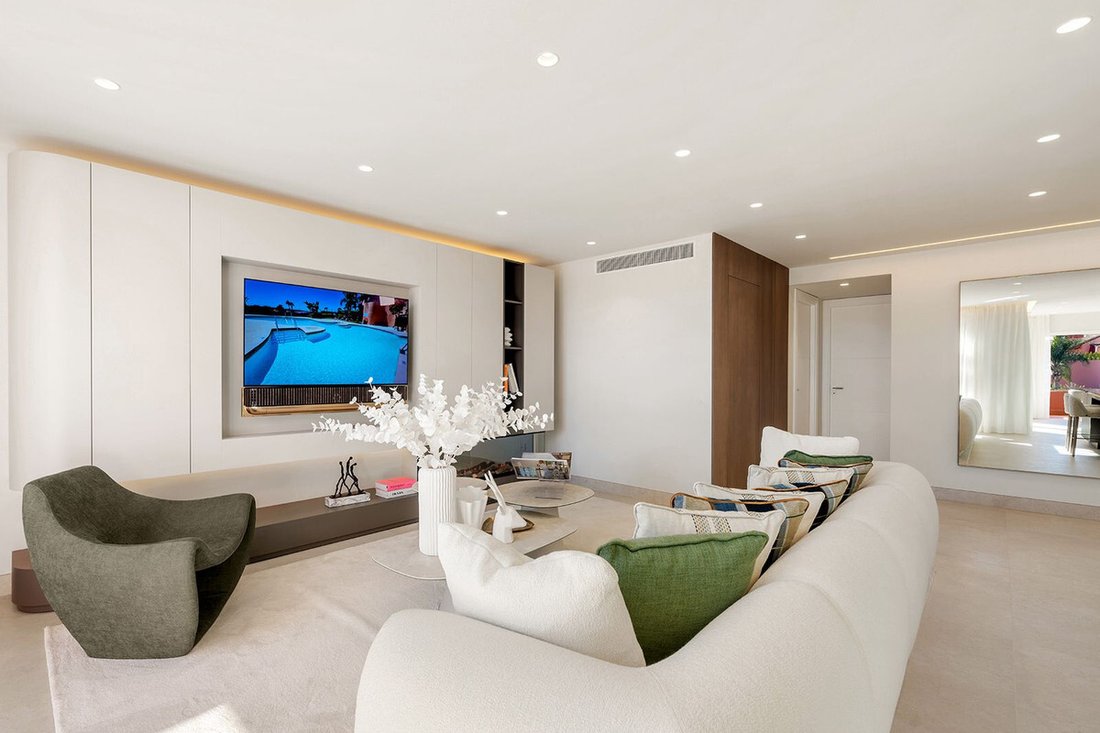 Penthouse in Estepona, Andalusia, Spain 4 - 16815254