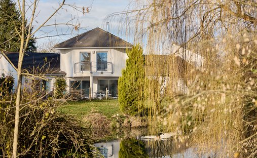 Castle for Sale in Vesoul, Bourgogne-Franche-Comté, France - 4