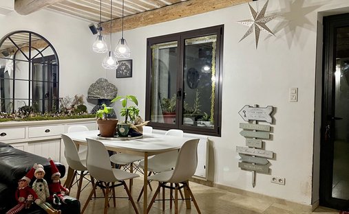 Castle for Sale in Aubagne, Provence-Alpes-Côte d'Azur, France