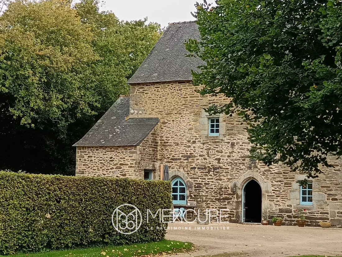 Estate in Landeleau, Brittany, France 2 - 16814385