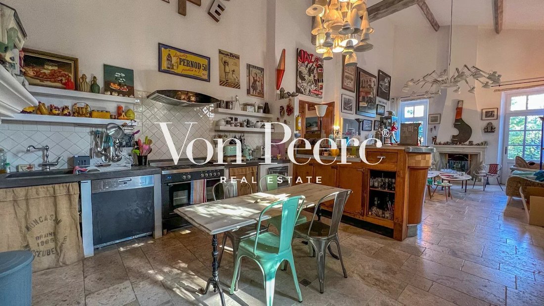 House in Eygalières, Provence-Alpes-Côte d'Azur, France 2 - 15528749