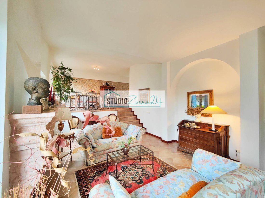 Villa in Pietrasanta, Tuscany, Italy 2 - 16817676