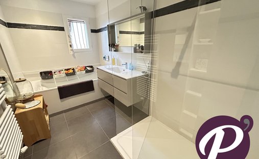 16th C Castle With Outbuildings, Perfectly Renovated