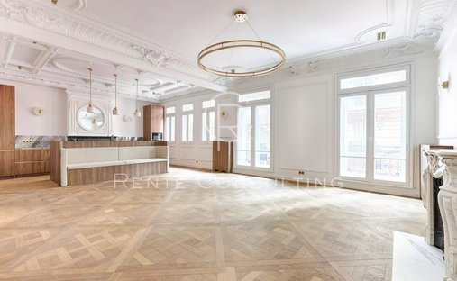 Apartment in Triangle d'Or, Paris 8e Arrondissement, Paris 1