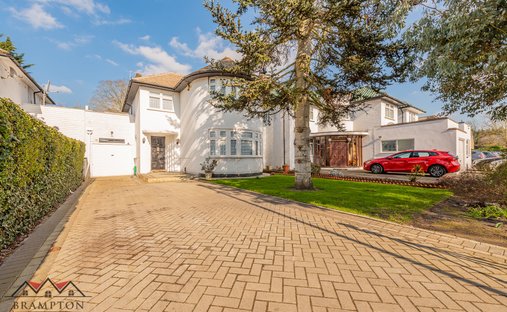 House in Edgware, Barnet, England 1