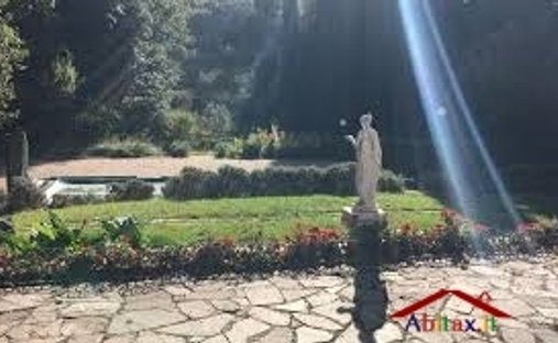 Millennial Castle In The Hills Of Arezzo