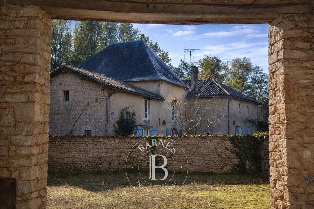 Otros en Vivonne, Nueva Aquitania, Francia 5 - 14882329