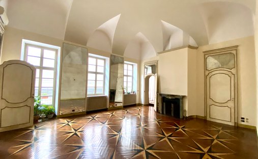 Apartment in Center, Turin, Piedmont 1