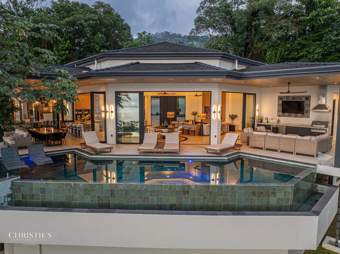 Villa in Uvita, Puntarenas Province, Costa Rica 2 - 16815636